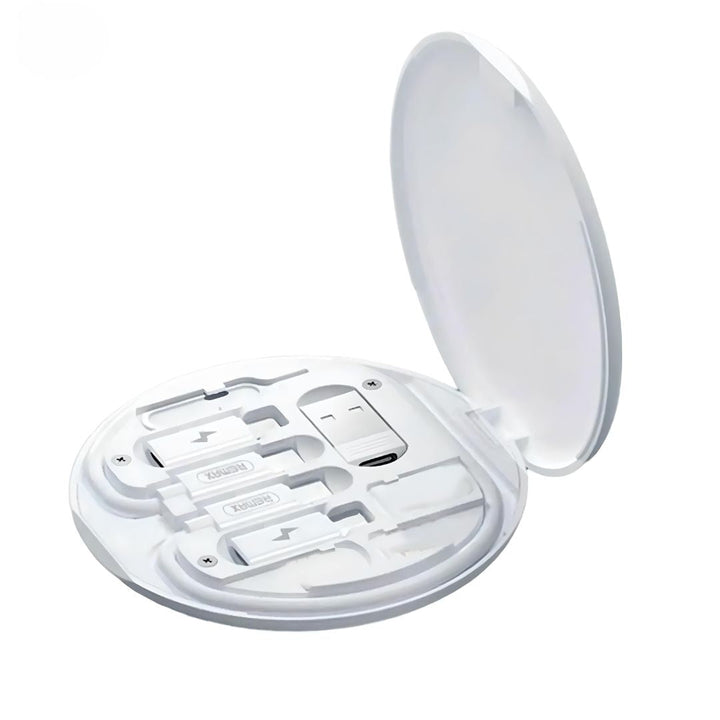 Custodia bianca per spazzolino elettrico Oral-B, compatta e portatile, con scomparti per testine e caricatore USB. Accessorio da viaggio essenziale.