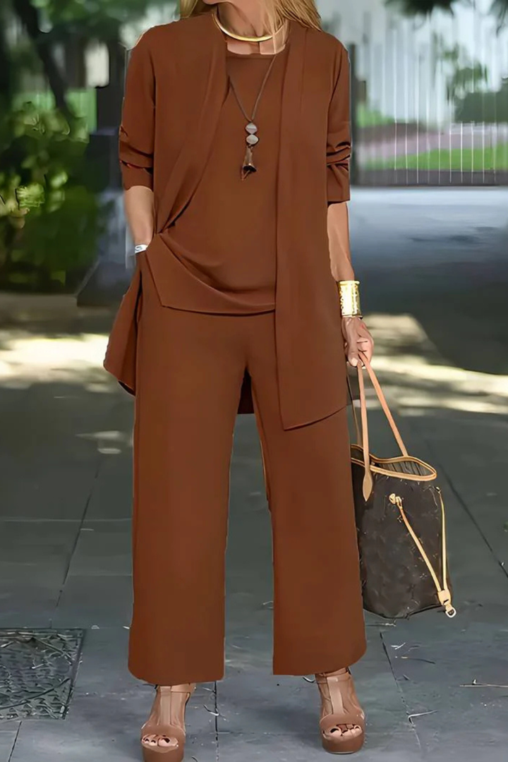 Completo Donna Tre Pezzi Tessuto Elegante Taglio Classico