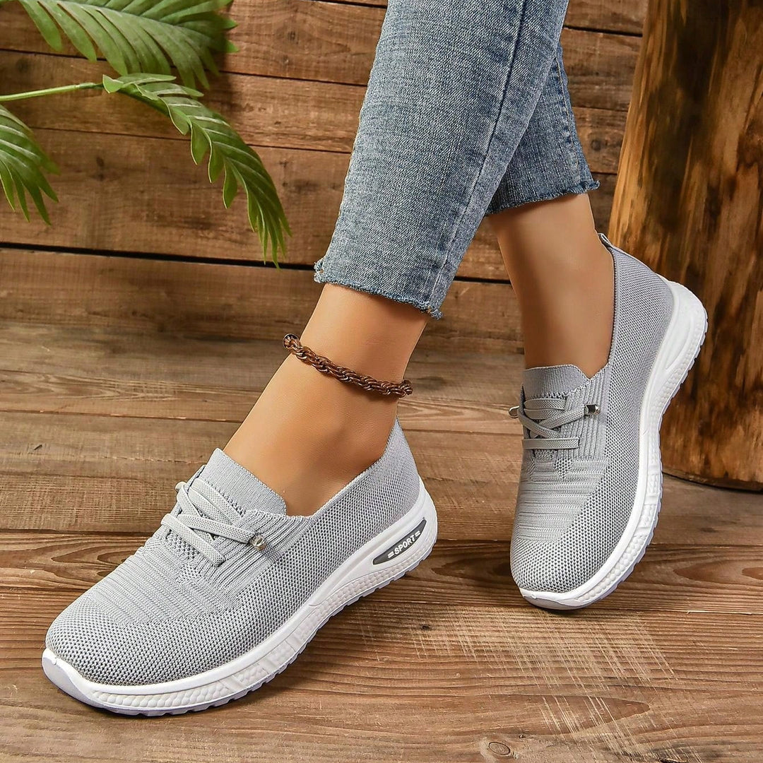 Sneakers Donna in Mesh Traspirante Allacciate Comfort