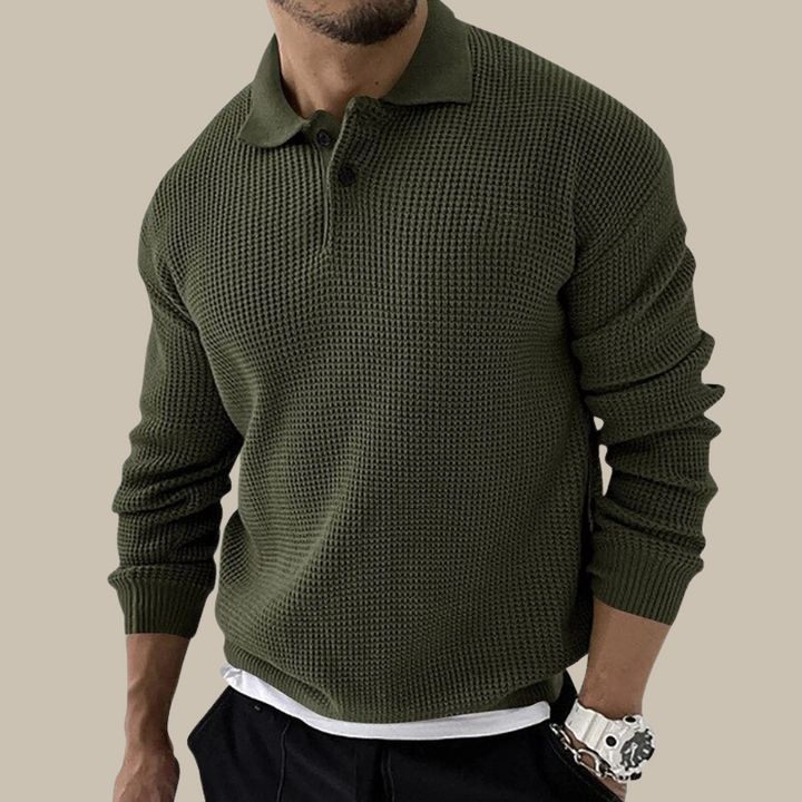 Maglione uomo verde oliva a maglia grossa, colletto polo, maniche lunghe, stile casual elegante, perfetto per autunno e inverno.