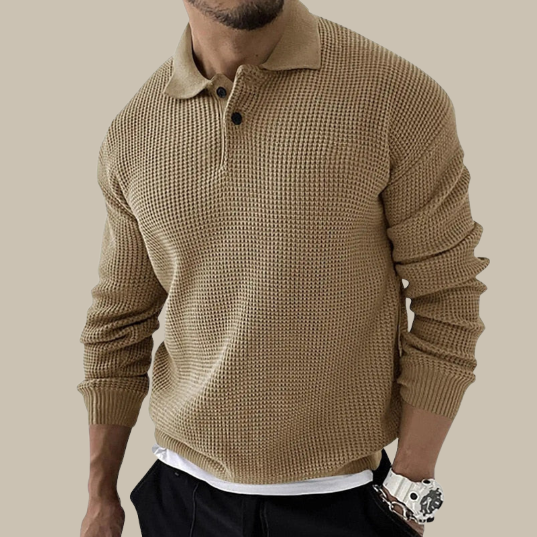 Maglione uomo beige a maglia grossa, colletto polo, maniche lunghe, stile casual elegante, perfetto per autunno e inverno.