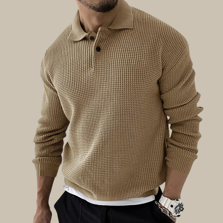 Maglione uomo beige a maglia grossa, colletto polo, maniche lunghe, stile casual elegante, perfetto per autunno e inverno.