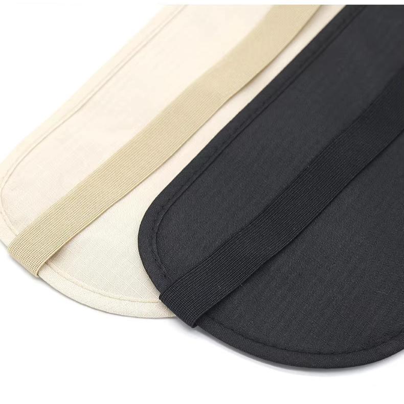 Cinture elastiche in tessuto beige e nero, accessori moda versatili per abbigliamento, ideali per pantaloni e gonne.