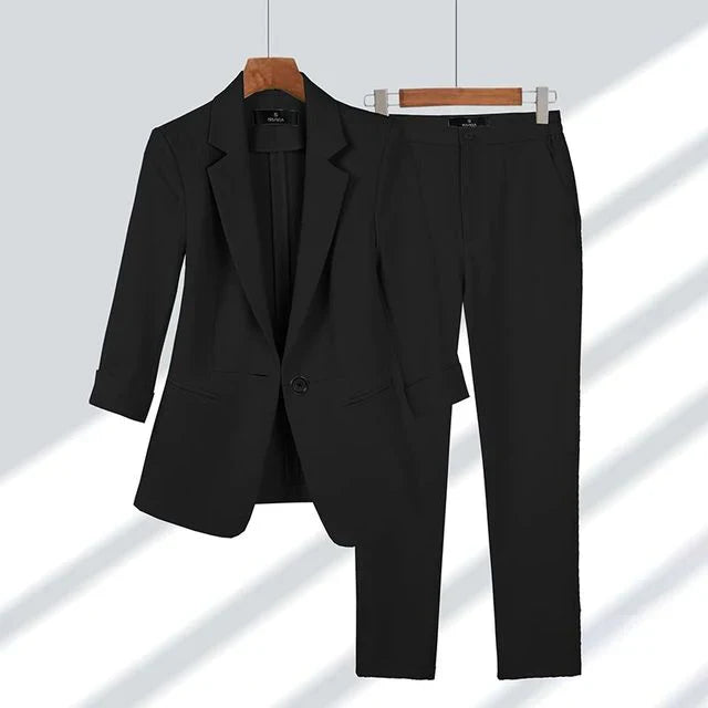 Completo Donna Blazer e Pantaloni Vestibilità Classica