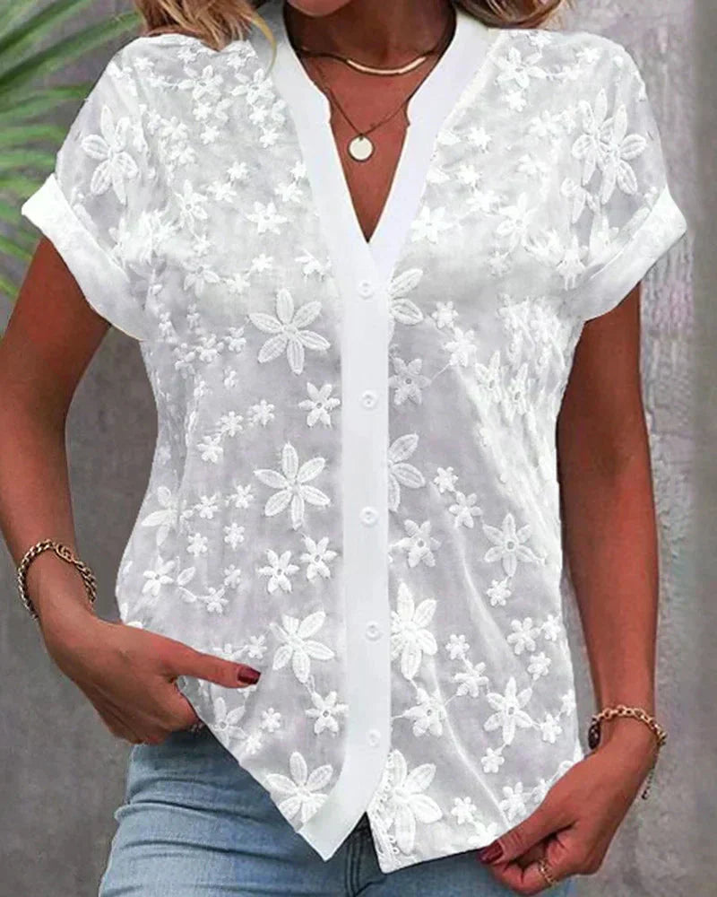 Donna in Pizzo Floreale Elegante - Vesarelli