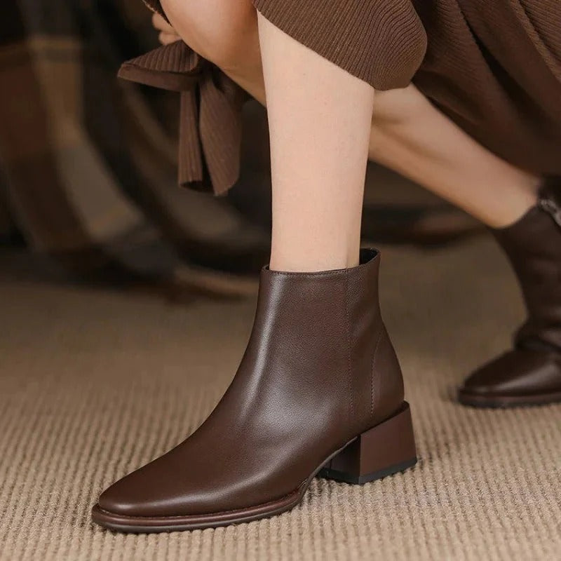 Stivali Donna in Pelle Tacco Basso - Vesarelli