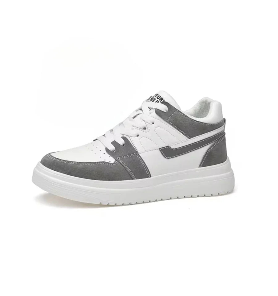 Sneakers Uomo con Rialzo Interno e Dettagli Comfort