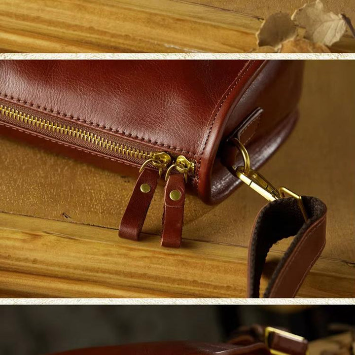 Borsa in pelle marrone con cerniera dorata e dettagli in metallo, design elegante e resistente, ideale per moda e accessori di lusso.