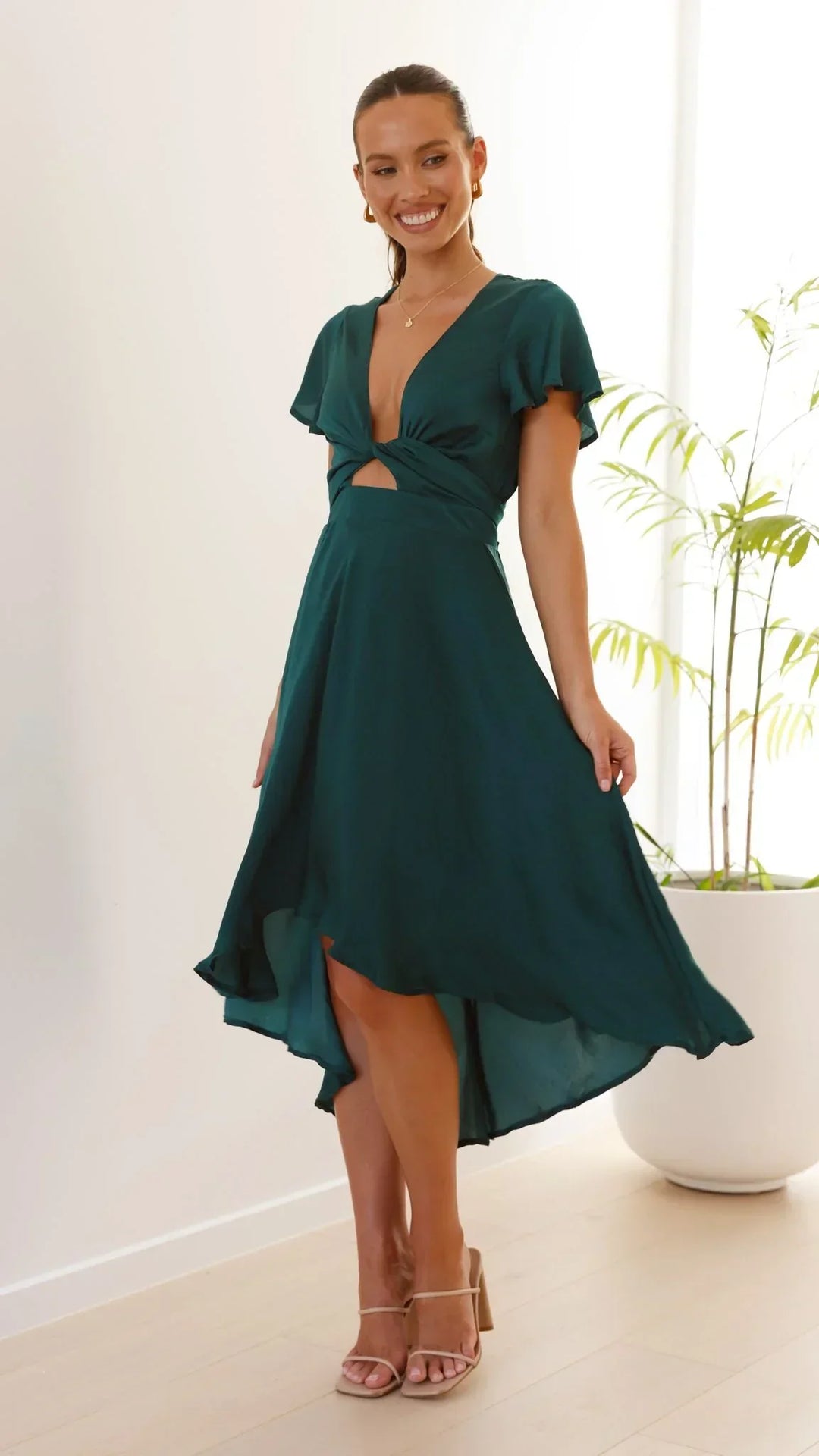 Abito Midi Donna in Raso Scollo a V Maniche Farfalla Gonna Asimmetrica
