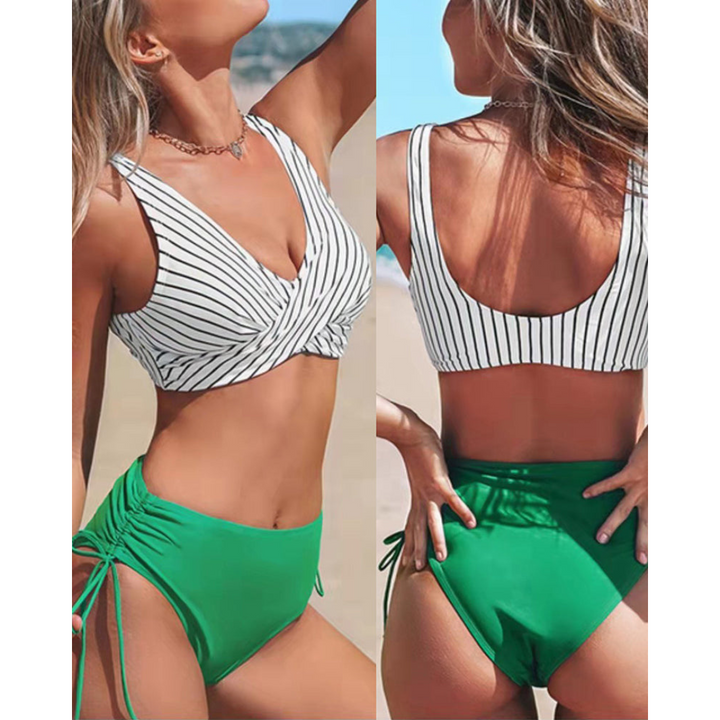 Costume da bagno donna a due pezzi, top a righe bianche e nere, slip verde con laccetti laterali, ideale per spiaggia e piscina.