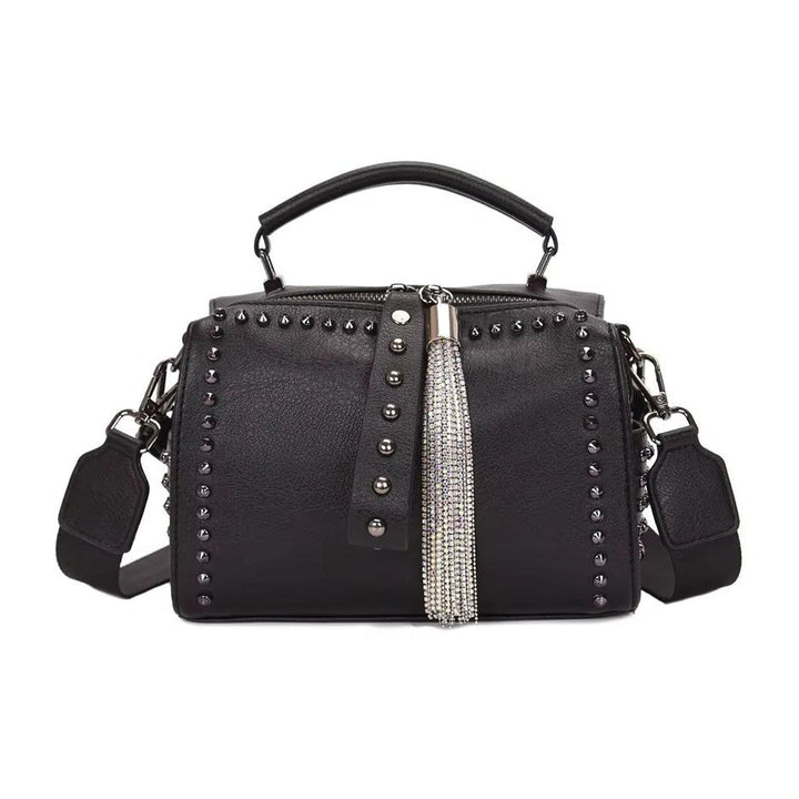 Borsa a Tracolla Donna in Pelle con Nappe Stile Punk - Vesarelli
