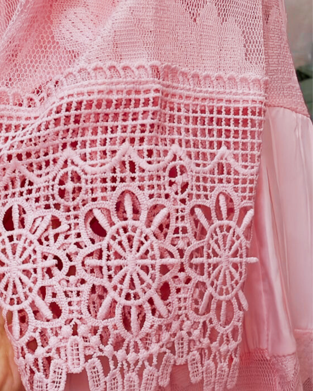Abito Donna in Pizzo Elegante Vestibilità Classica