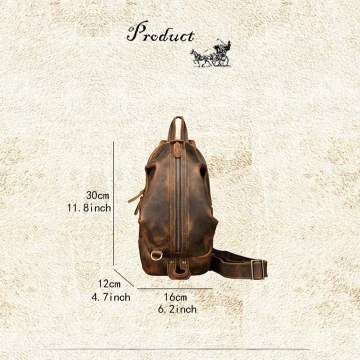 Zaino in pelle marrone vintage con misure: 30x12x16 cm. Design elegante, ideale per viaggi e uso quotidiano. Accessorio moda resistente e versatile.