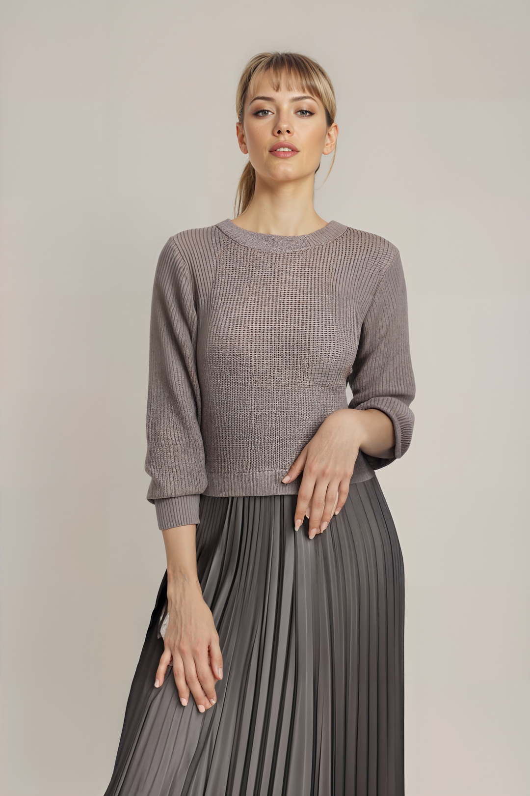 Completo Donna Maglione in Maglia e Gonna Plissé in Raso Elegante - Vesarelli