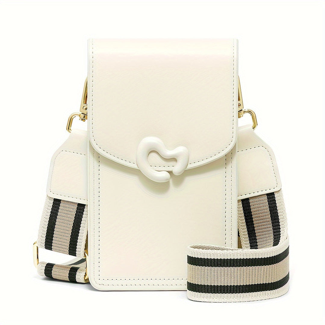 Borsa a tracolla bianca in pelle con chiusura decorativa, tracolla regolabile a righe nere e beige, design elegante e moderno.