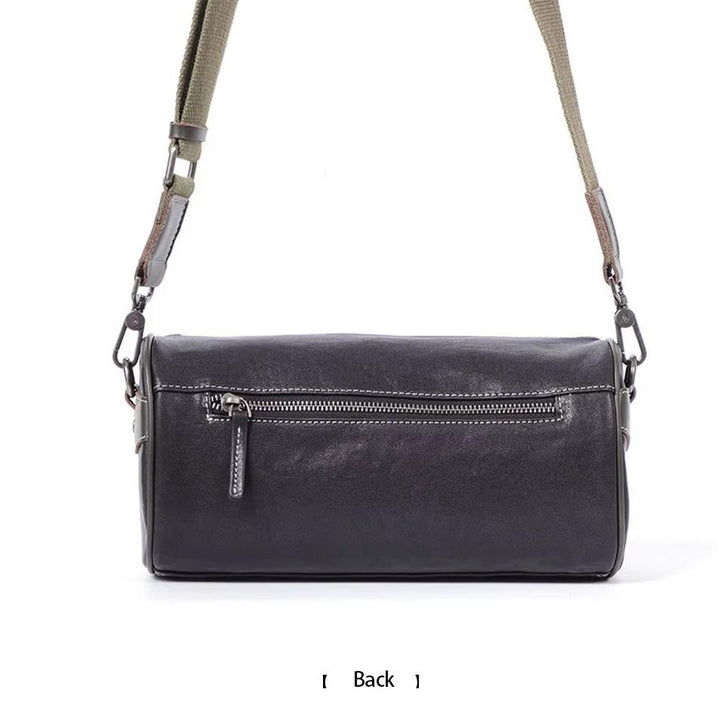 Borsa a tracolla in pelle nera con cerniera posteriore, design elegante e moderno, ideale per uomo e donna, accessorio moda versatile.