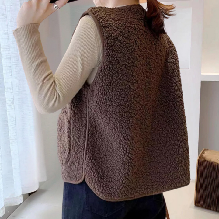 Gilet Donna in Sherpa con Bottoni Vestibilità Comoda - Vesarelli