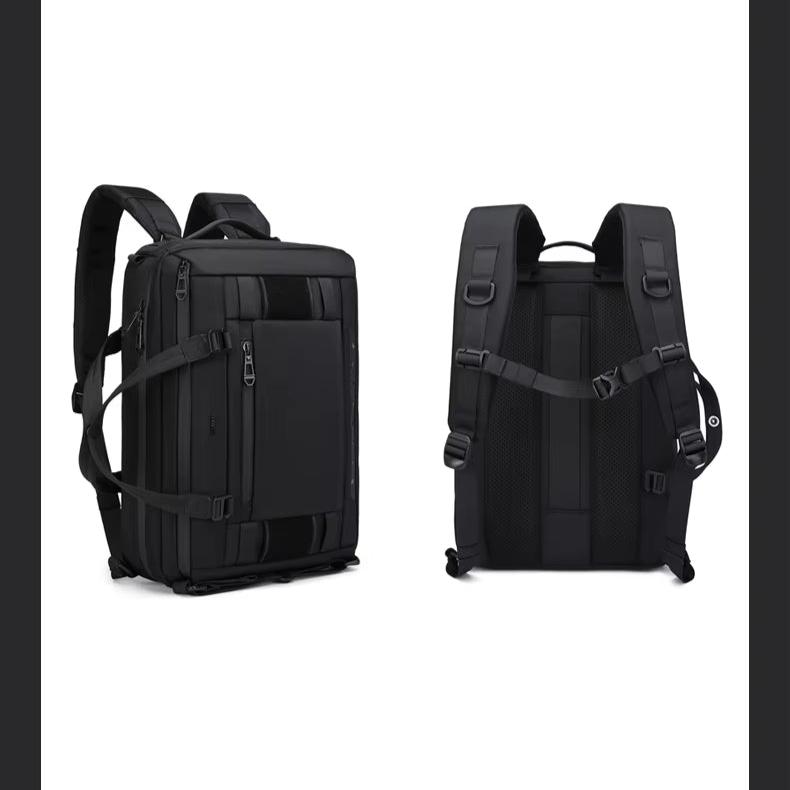 Zaino nero multifunzione, design moderno, con spallacci regolabili e tasche multiple, ideale per viaggi e lavoro. Materiale resistente e impermeabile.