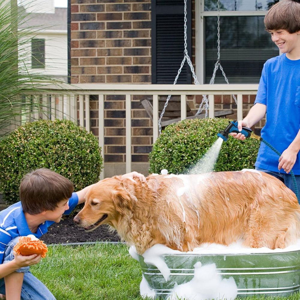 AquaFlex | Tubo da giardino leggero e regolabile con ugello spruzzatore multi-getto 2