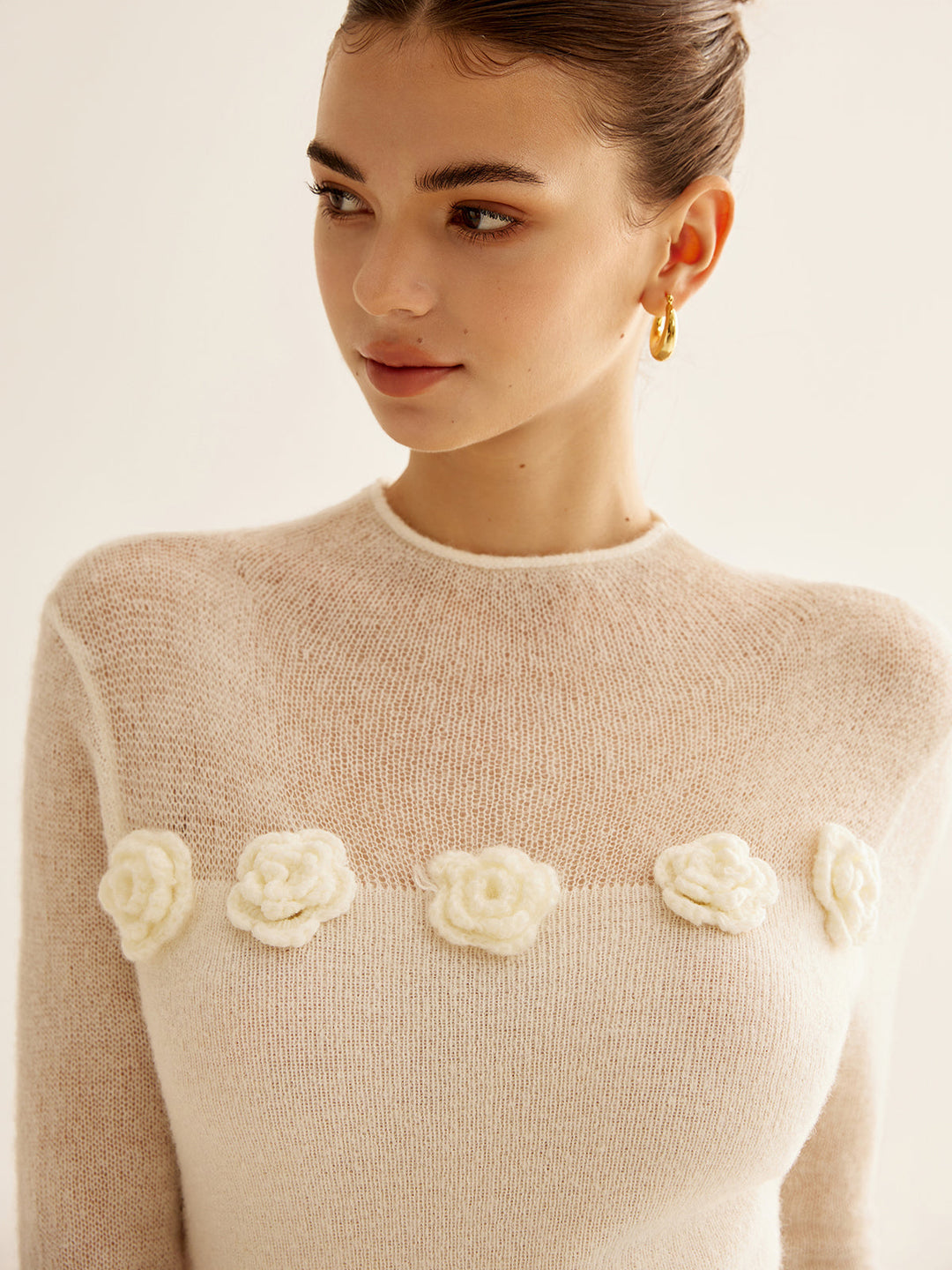 Maglia Donna Tessuto Leggero Dettagli Floreali 3D