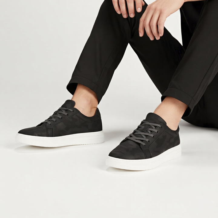 Sneakers Uomo con Rialzo Interno e Texture Morbida Comfort