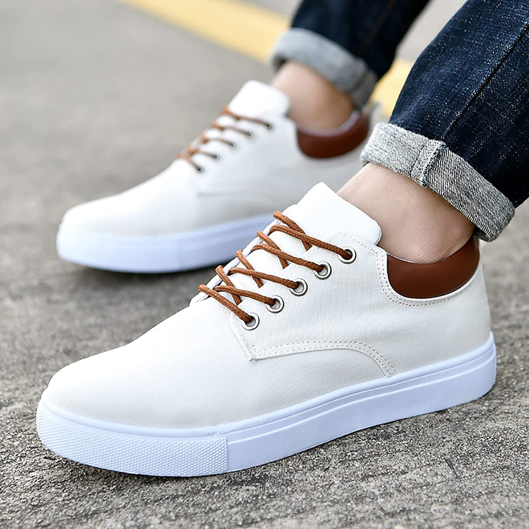 Sneakers Uomo con Suola Comoda e Design Moderno