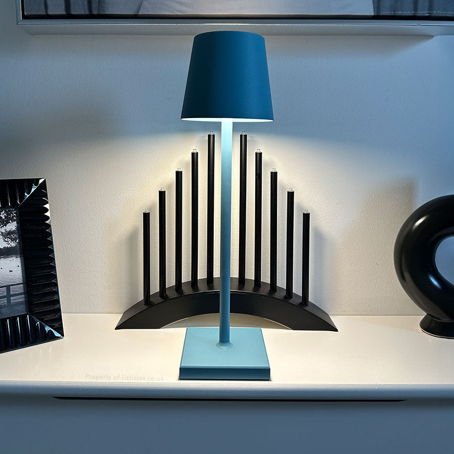 Lampada da Tavolo LED Ricaricabile Senza Fili Design Minimalista