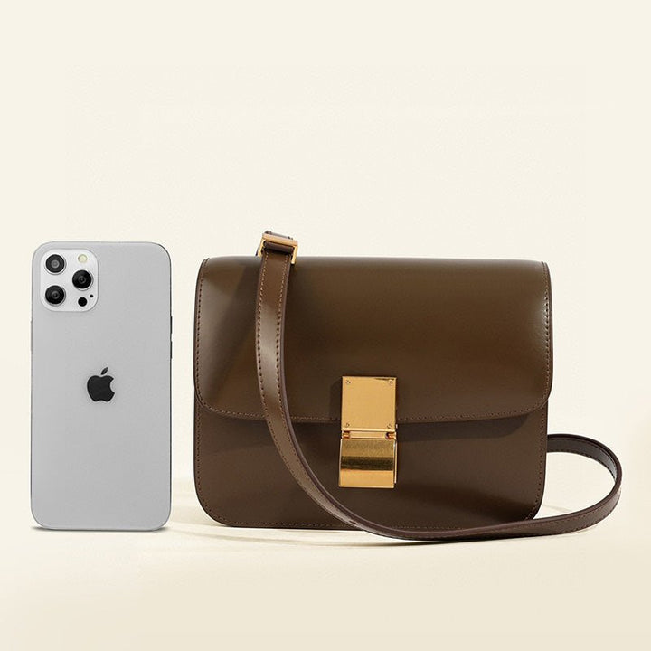Borsa a tracolla classica da donna con patta in vera pelle 2
