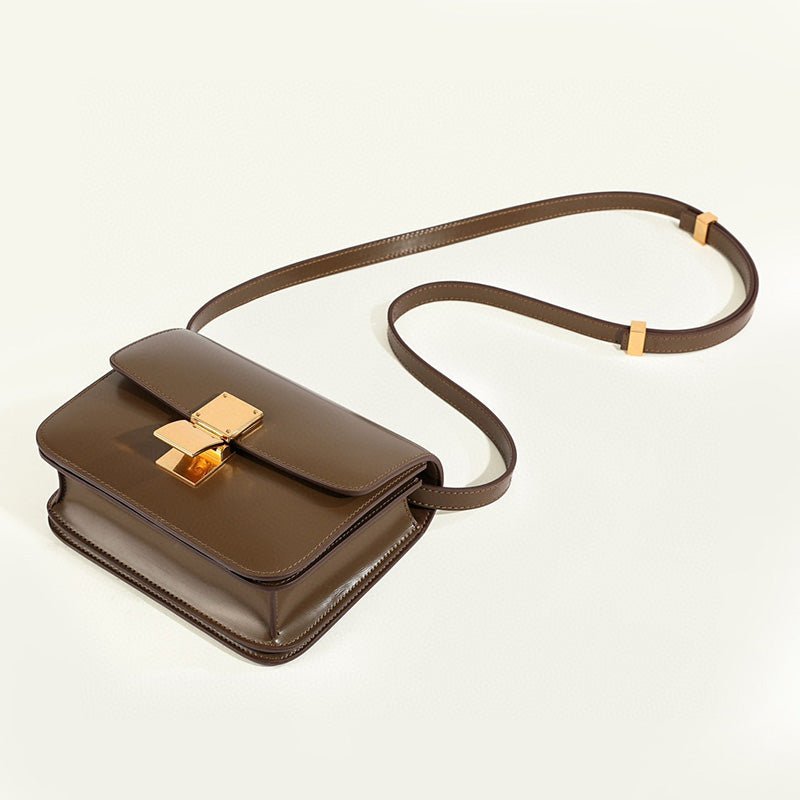 Borsa a tracolla classica da donna con patta in vera pelle 7