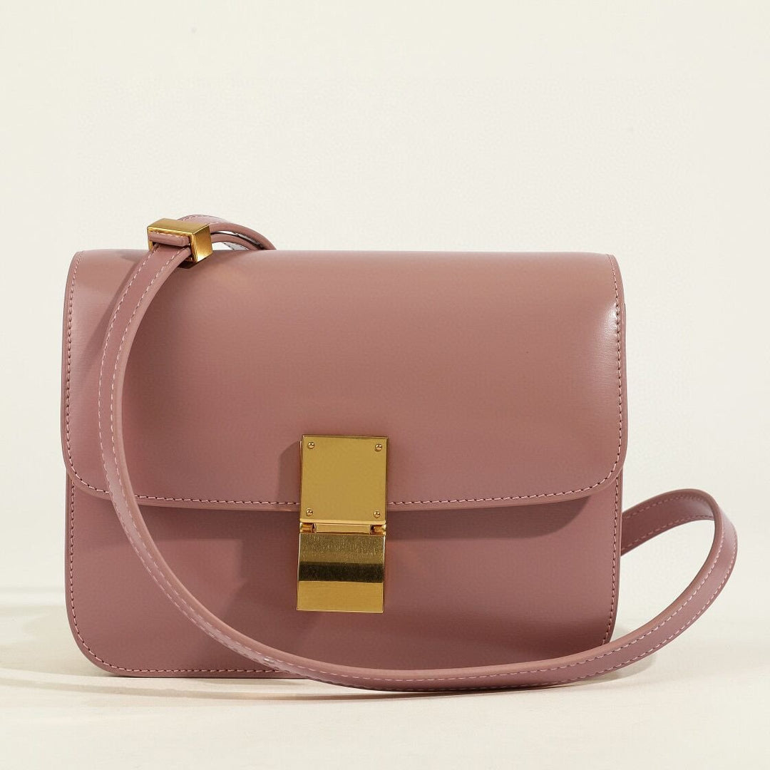 Borsa a tracolla classica da donna con patta in vera pelle 9