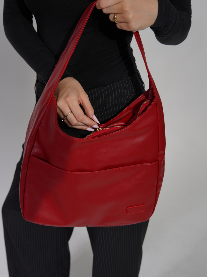 Borsa a tracolla pratica ed elegante da donna in pelle vegana 1