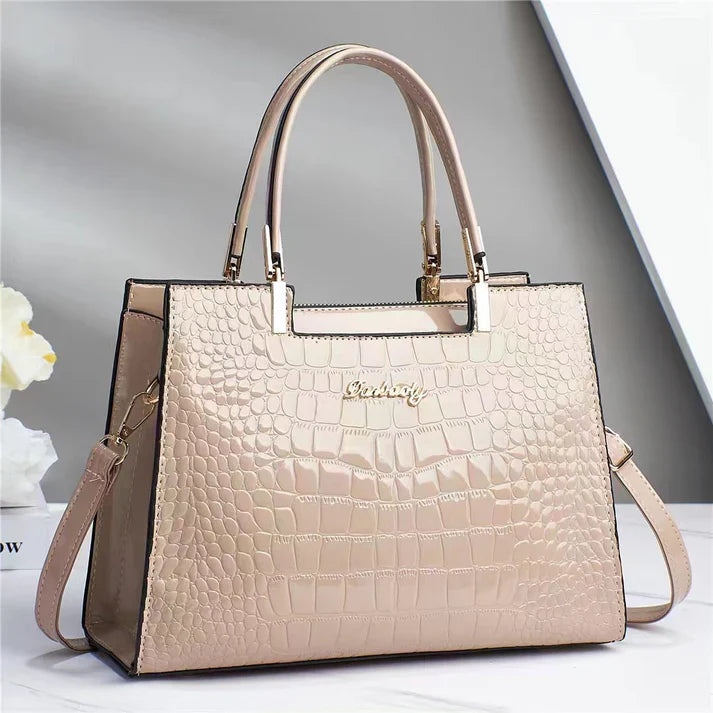 Borsa Donna in Vera Pelle Finitura Lucida Elegante - Vesarelli