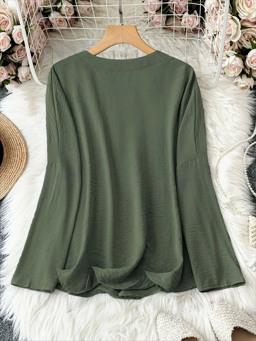 Briela | Blusa a V in Tessuto Leggero