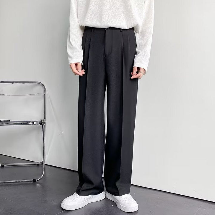 Pantaloni Uomo Slim con Pieghe Passanti e Cintura Affusolati