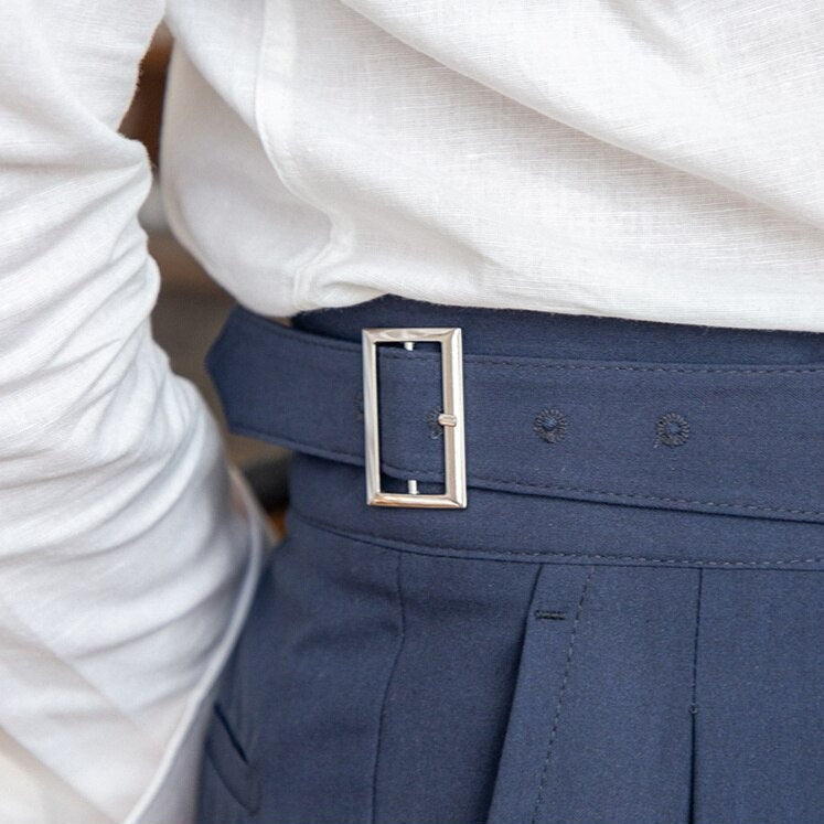 Pantaloni Uomo Sartoriali con Pieghe e Cintura Regolabile