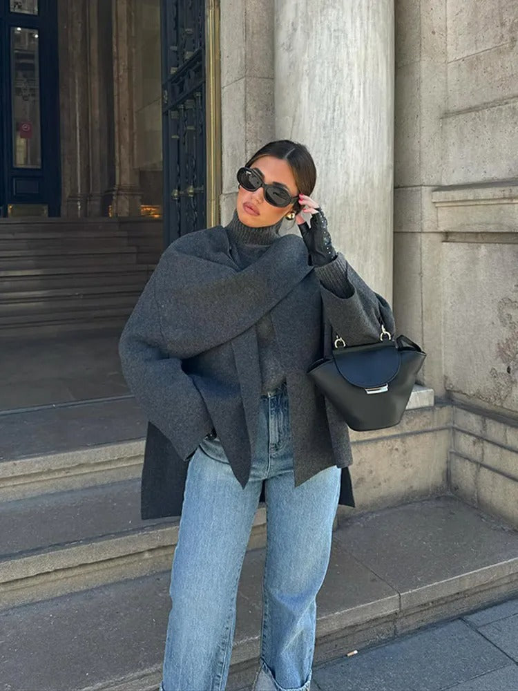 Carmela | Elegante Cappotto Donna Asimmetrico a Mantella in Grigio 2