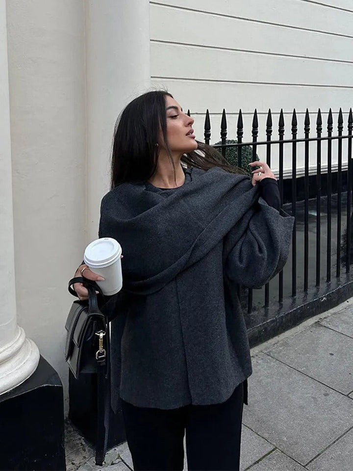 Carmela | Elegante Cappotto Donna Asimmetrico a Mantella in Grigio 5