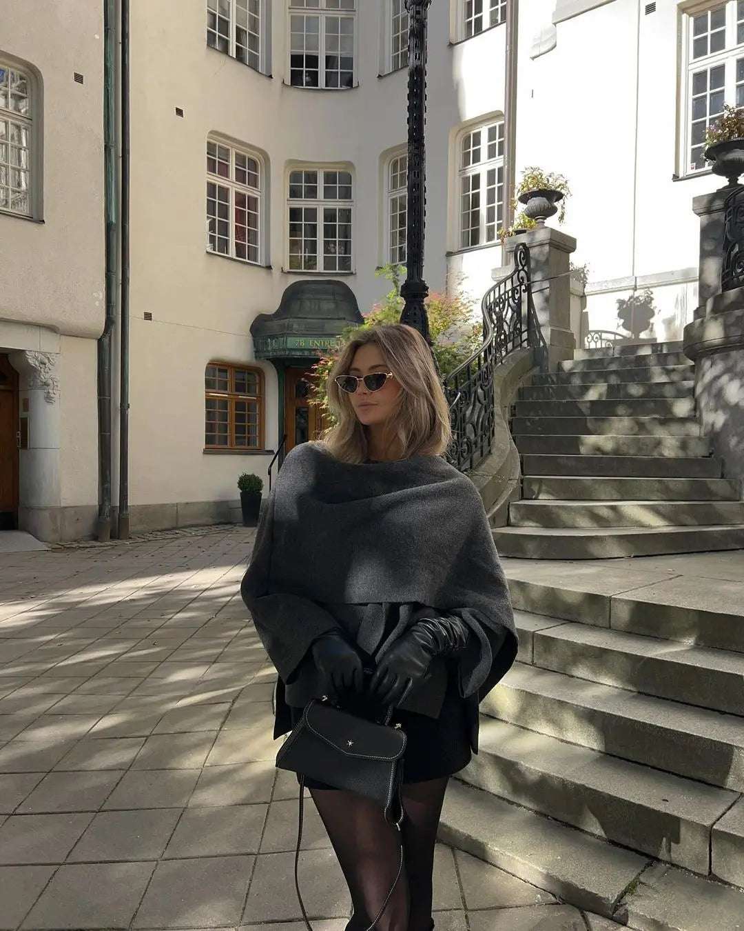 Cappotto Donna con Collo a Scialle Vestibilità Elegante
