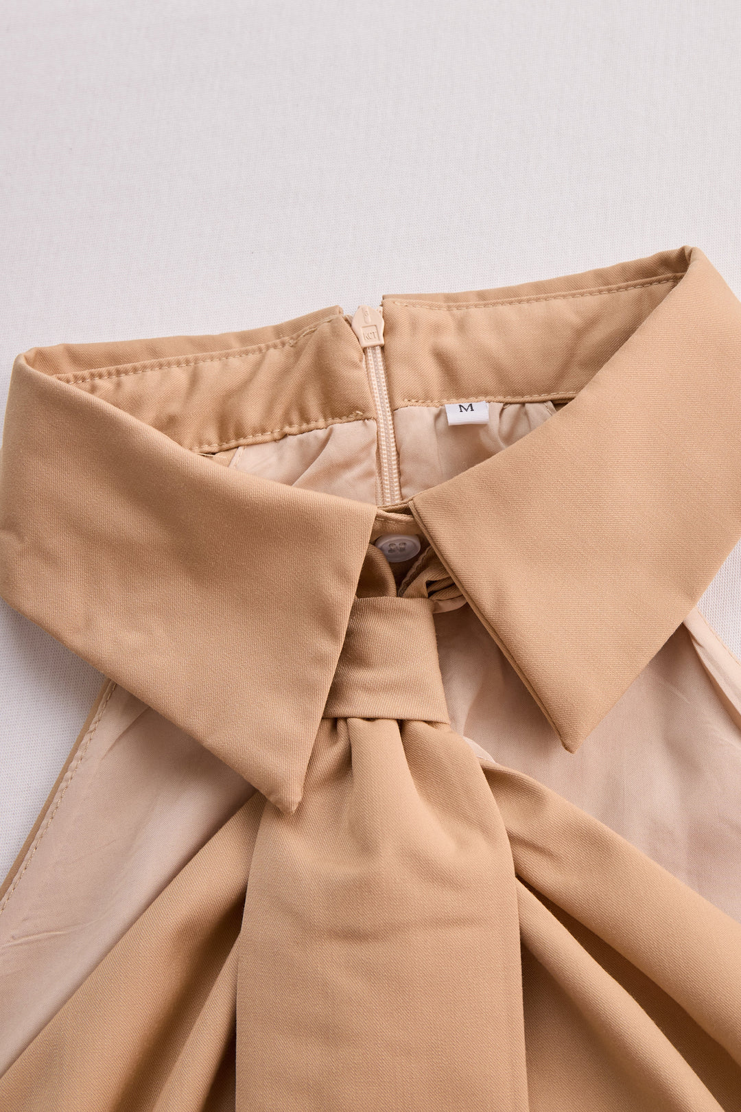 Blusa Donna Senza Maniche Tessuto Misto Dettaglio Annodato