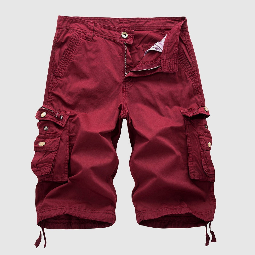 Pantaloncini cargo uomo rossi, tasche multiple, cotone resistente, stile casual estivo, chiusura con bottone, moda maschile.
