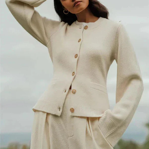 Cardigan Donna Leggero in Maglia con Bottoni Frontali - Vesarelli