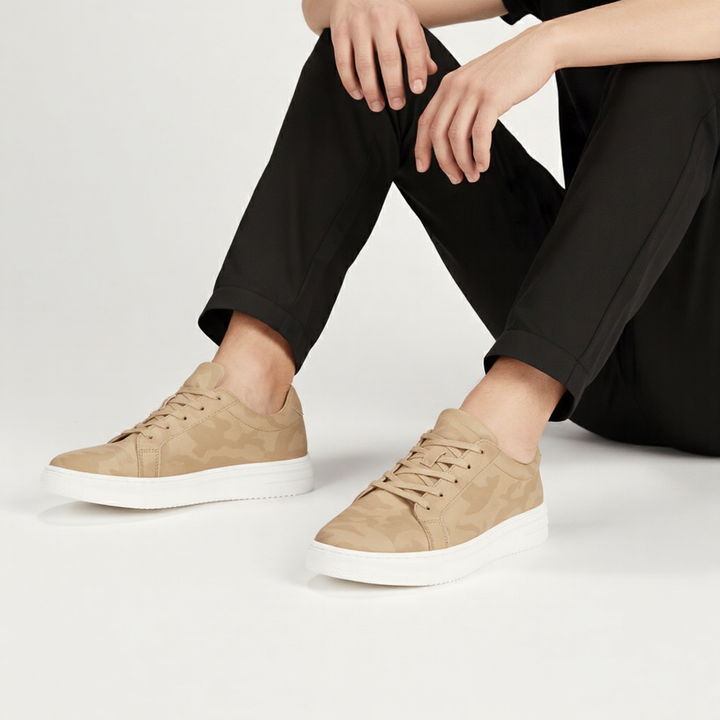 Sneakers Uomo con Rialzo Interno e Texture Morbida Comfort