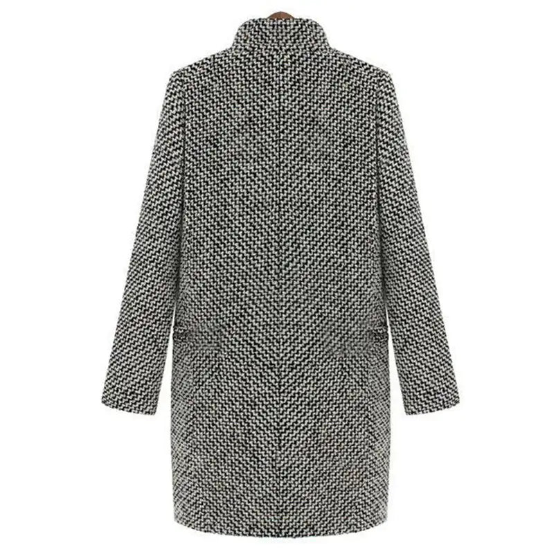 Cappotto Lungo Donna in Tweed di Lana Vestibilità Comoda