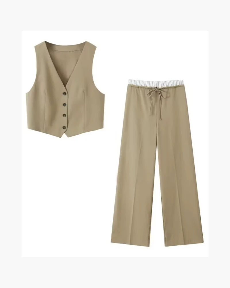 Coordinato Donna Elegante in Tessuto Essenziale Classico