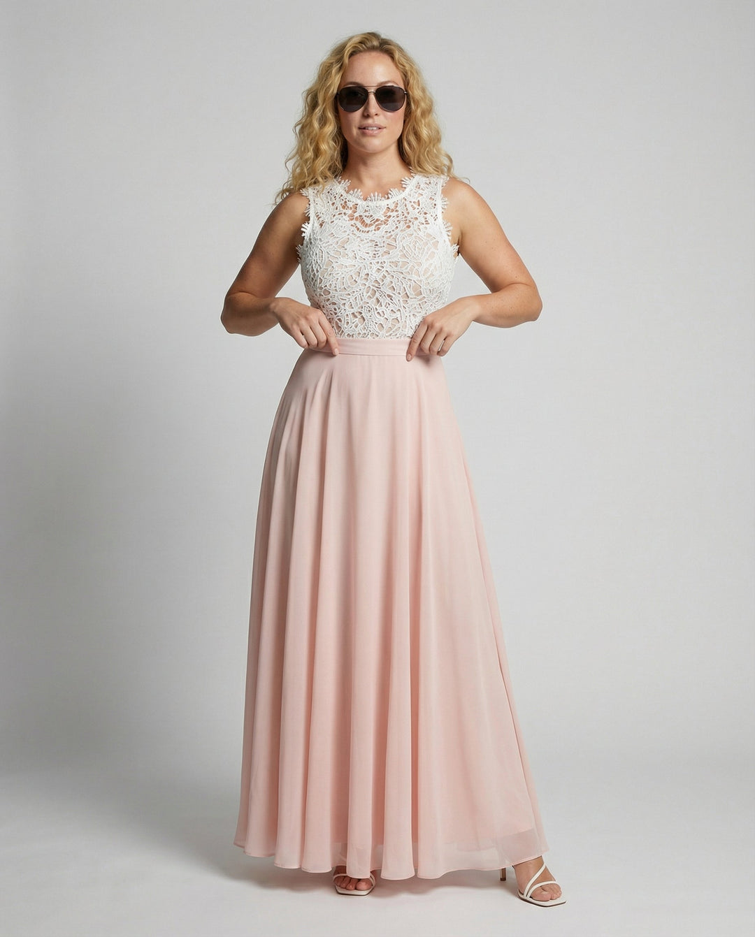 Isabella | Elegante Abito da Donna in Pizzo Floreale per Cerimonie e Occasioni Speciali 1