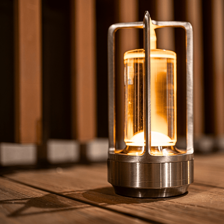 Lampada da tavolo design compatta elegante - Vesarelli