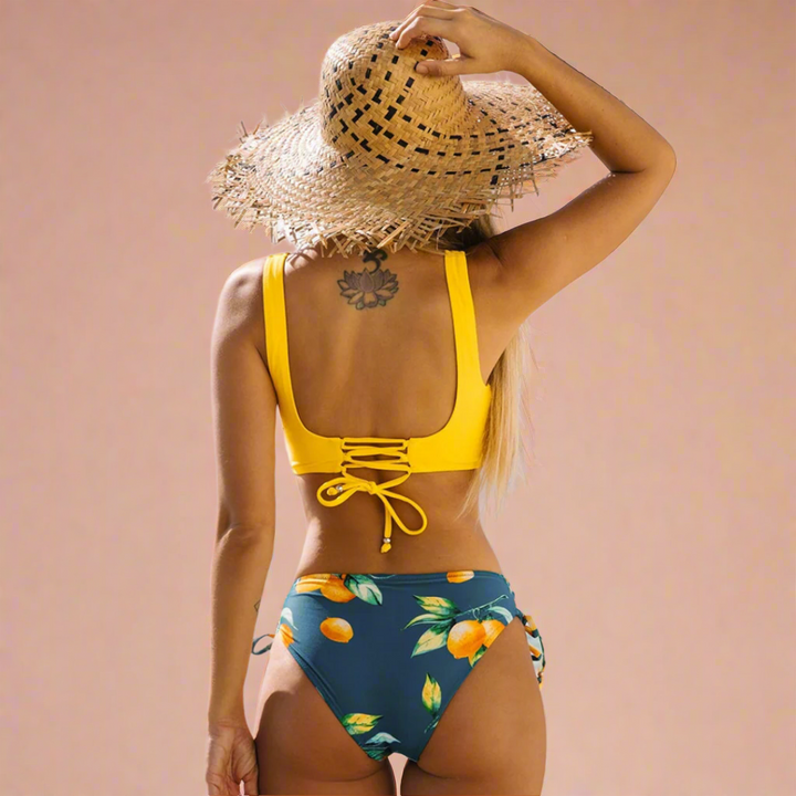 Lena | Bikini con laccetti e top avvolgente 8