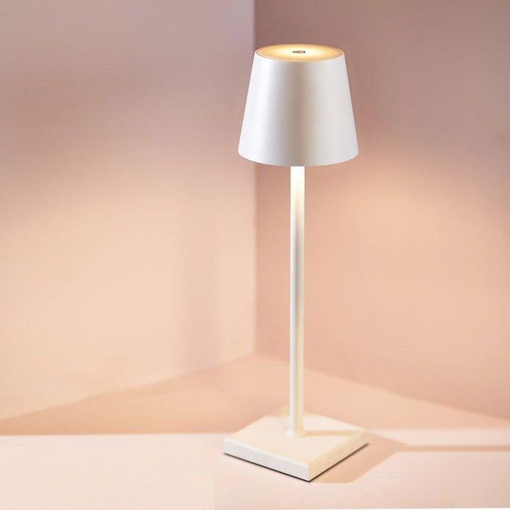 Lampada da Tavolo Ricaricabile Metallo Senza Fili Design Compatto
