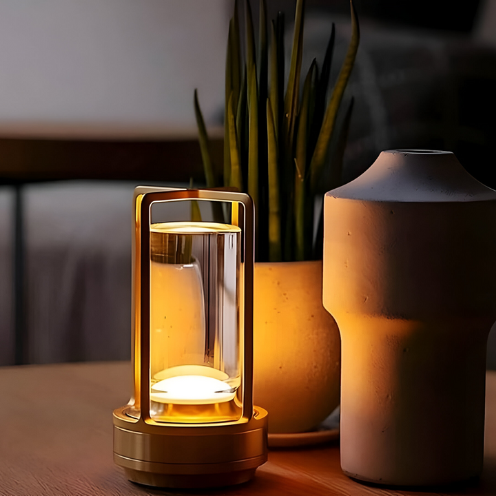 LuminaGlow | Lampada da tavolo portatile dimmerabile per l'illuminazione di camere da letto e uffici 1