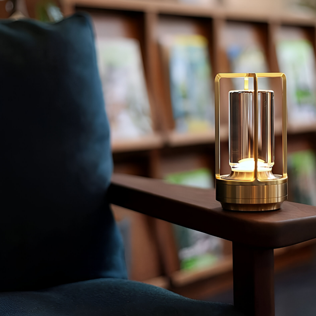 LuminaGlow | Lampada da tavolo portatile dimmerabile per l'illuminazione di camere da letto e uffici 8